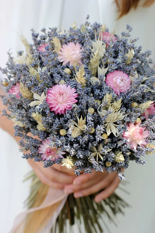 Букет невесты из полевых высушенных цветов