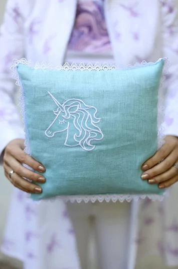 Подушка с цветами лаванды ручной работы с вышивкой "Magic unicorn"