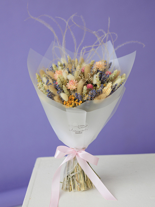 Воздушный букет с лавандой и ковылём "Нежность"